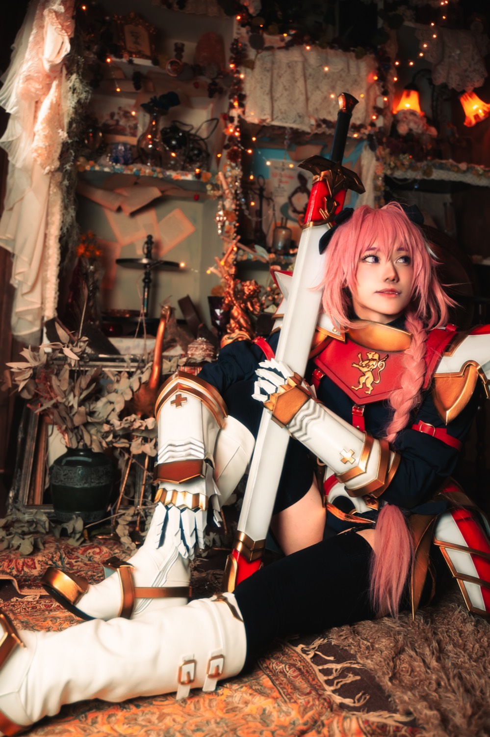 ONESAYA cosplaying Astolfo from Fate/Grand Order